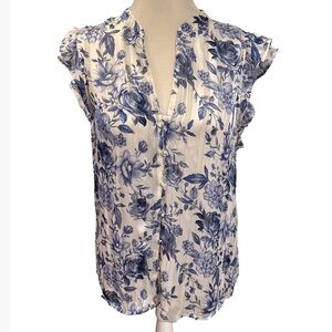 5/$15 Blue Floral Women's Blouse Delf blue size small